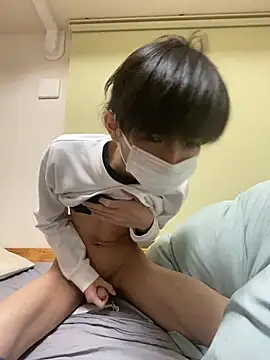 Snapshot of Mov124 chatting on 03/13/26, 03:51 Mov124 online show from 03/13/26, 03:51