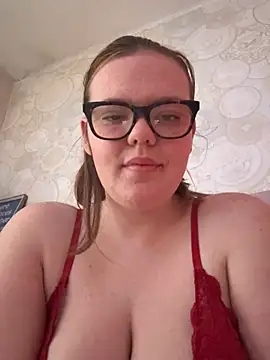 Snapshot of MissMilly050 chatting on 03/22/26, 06:39 MissMilly050 online show from 03/22/26, 06:39