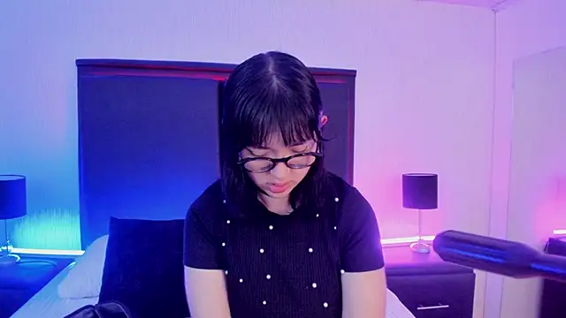 LilithBluum online show from 06/19/26, 11:36