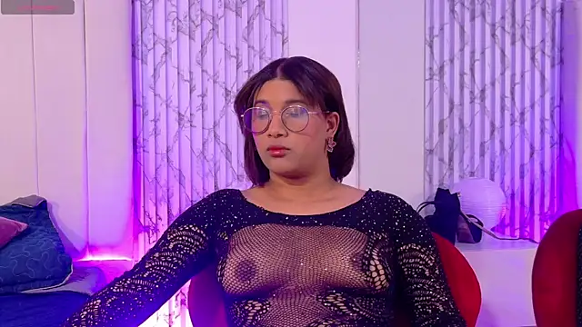 LorenaDuval online show from 06/26/26, 01:54