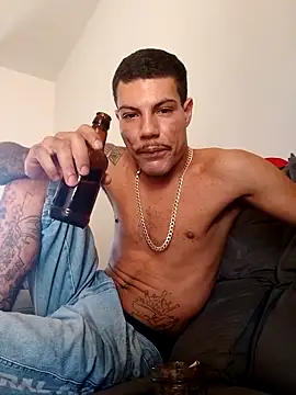 Snapshot of roludo00177 chatting on 03/21/26, 06:00 roludo00177 online show from 03/21/26, 06:00