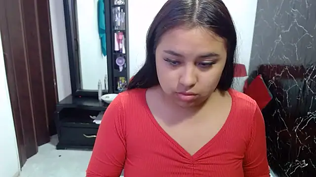 candymorena69 online show from 06/30/26, 12:28