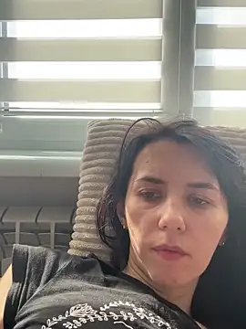 Oliviyaa kiss  online show from 03/15/26, 12:22