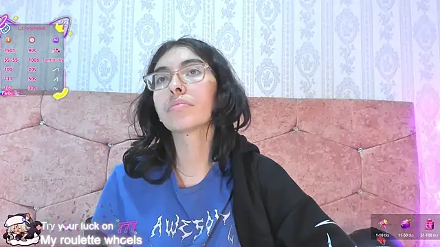 Snapshot of Molly_A chatting on 03/25/26, 04:02 Molly A online show from 03/25/26, 04:02