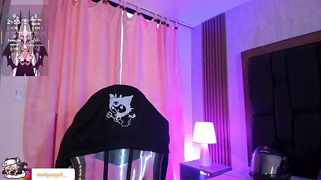 Molly A online show from 06/15/26, 02:52