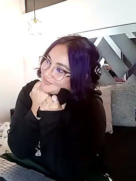 Liily Foxxy online show from 05/02/26, 10:53