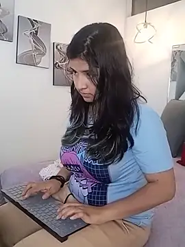 Liily Foxxy online show from 05/12/26, 11:07