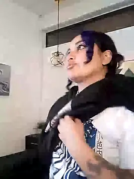 Liily Foxxy online show from 05/20/26, 10:54