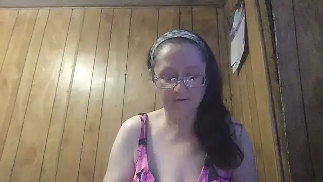Snapshot of milfmichelle69 chatting on 06/15/26, 11:56 milfmichelle69 online show from 06/15/26, 11:56