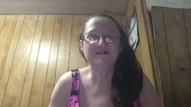 Snapshot of milfmichelle69 chatting on 06/30/26, 10:49 milfmichelle69 online show from 06/30/26, 10:49