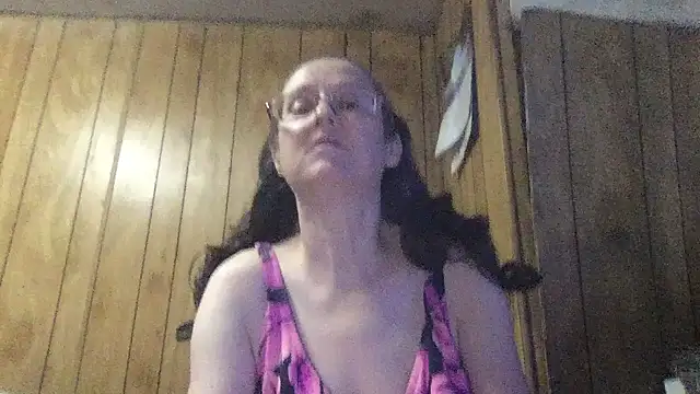 Snapshot of milfmichelle69 chatting on 07/16/26, 02:06 milfmichelle69 online show from 07/16/26, 02:06