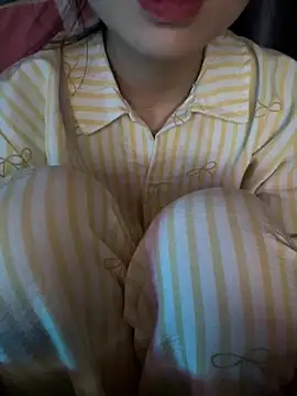 Snapshot of Cum-withyou chatting on 05/15/26, 07:48 Cum-withyou online show from 05/15/26, 07:48