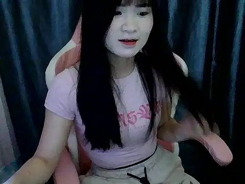 Snapshot of Cum-withyou chatting on 05/28/26, 01:14 Cum-withyou online show from 05/28/26, 01:14