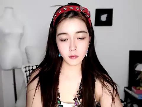 Snapshot of WQueen chatting on 04/02/26, 10:35 WQueen online show from 04/02/26, 10:35