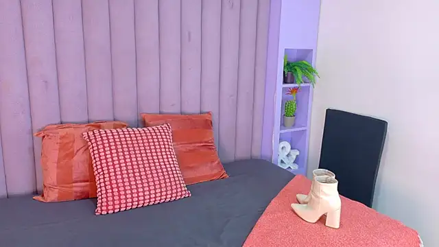 Meganlove   online show from 06/15/26, 01:30