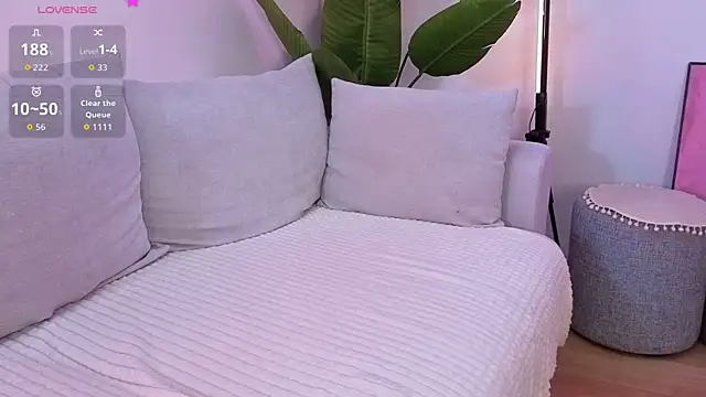 hannahflora online show from 06/06/26, 05:01