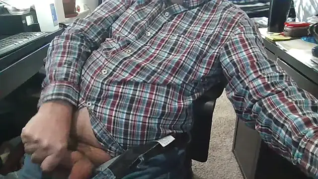 Snapshot of samemOR2027 chatting on 03/18/26, 06:55 samemOR2027 online show from 03/18/26, 06:55