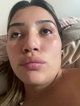 miicbebita online show from 04/18/26, 07:58