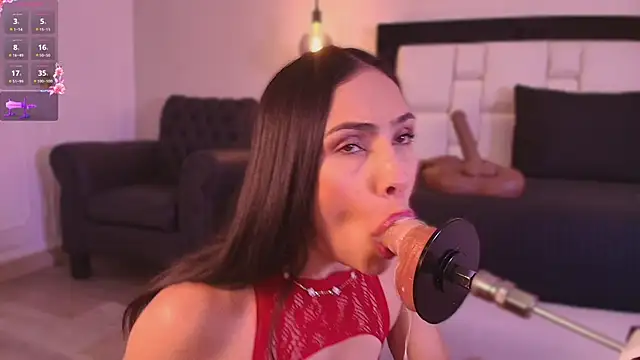 Mia gag  online show from 05/02/26, 11:37