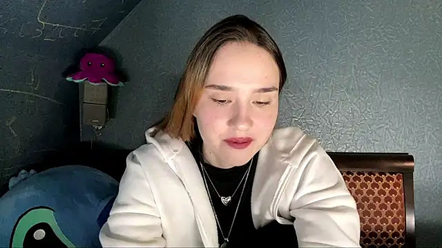 CarmelaLiebherr online show from 03/18/26, 04:21