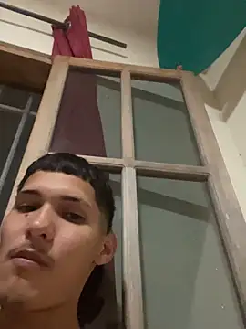 Snapshot of Carlitosd14 chatting on 03/12/26, 02:50 Carlitosd14 online show from 03/12/26, 02:50