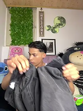 Snapshot of _Camilo_fox chatting on 03/21/26, 11:30 Camilo fox online show from 03/21/26, 11:30