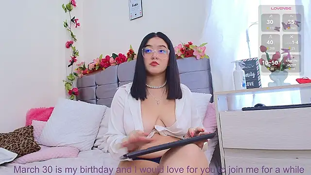 Isabella Roses  online show from 03/21/26, 09:40