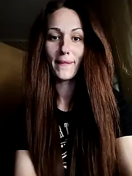 Snapshot of LunaCrystall chatting on 03/28/26, 04:50 LunaCrystall online show from 03/28/26, 04:50