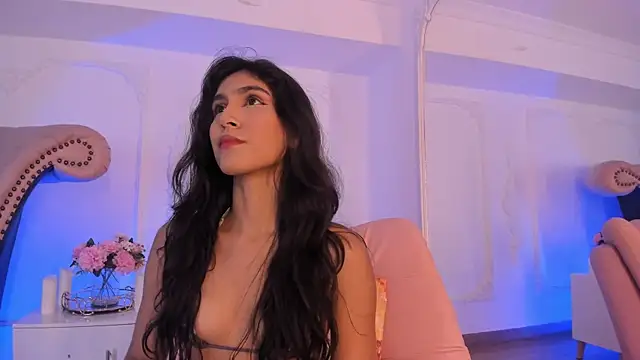LucianaBlanco  online show from 05/04/26, 08:38