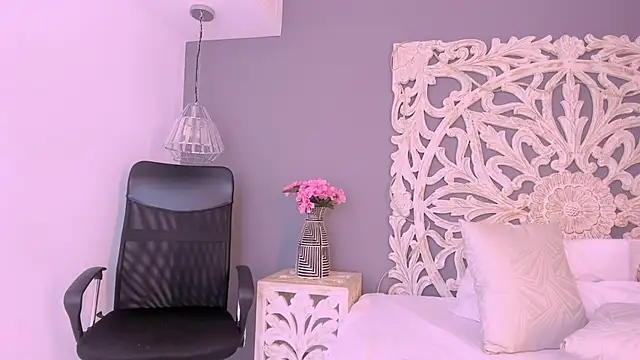 LucianaBlanco  online show from 06/13/26, 01:20