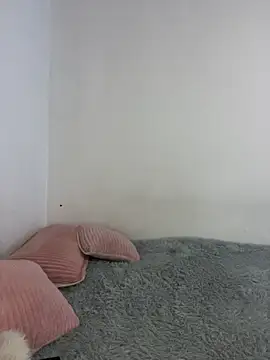 Snapshot of sylphiee_ chatting on 03/13/26, 03:13 sylphiee online show from 03/13/26, 03:13