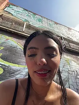 Snapshot of sylphiee_ chatting on 03/13/26, 08:04 sylphiee online show from 03/13/26, 08:04