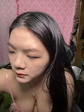 Snapshot of AYW-22 chatting on 04/03/26, 03:21 AYW-22 online show from 04/03/26, 03:21
