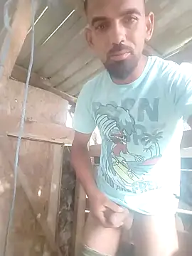 Snapshot of luys23 chatting on 06/15/26, 05:20 luys23 online show from 06/15/26, 05:20