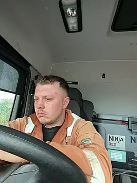 Snapshot of m66ks chatting on 03/17/26, 11:46 m66ks online show from 03/17/26, 11:46