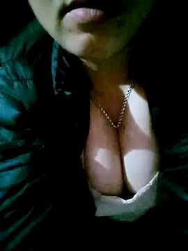 Snapshot of hasaki001 chatting on 03/16/26, 11:53 hasaki001 online show from 03/16/26, 11:53