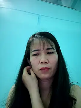 Snapshot of Geelio-playsx24 chatting on 05/11/26, 02:45 Geelio-playsx24 online show from 05/11/26, 02:45