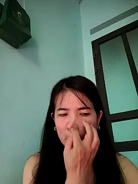 Snapshot of Geelio-playsx24 chatting on 05/18/26, 01:45 Geelio-playsx24 online show from 05/18/26, 01:45