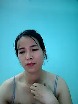 Snapshot of Geelio-playsx24 chatting on 05/29/26, 02:48 Geelio-playsx24 online show from 05/29/26, 02:48