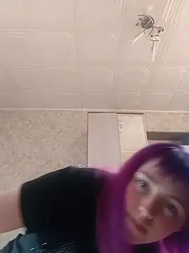 Snapshot of RuthJohnes chatting on 03/22/26, 02:09 RuthJohnes online show from 03/22/26, 02:09