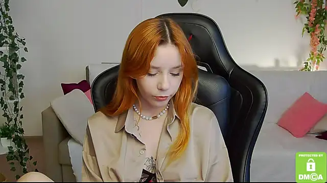 Rachel lips online show from 06/24/26, 08:02