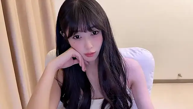 xiaooyee online show from 04/12/26, 01:05