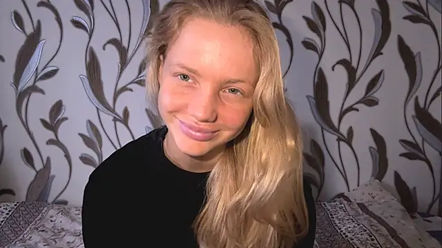 Snapshot of Ashleycol chatting on 03/13/26, 10:00 Ashleycol online show from 03/13/26, 10:00