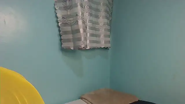 freaksixx online show from 05/17/26, 01:36