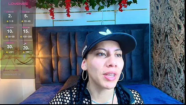 Abril Fox   online show from 06/15/26, 08:22
