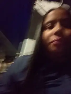gatinha20257 online show from 05/21/26, 02:40