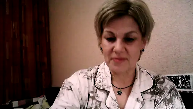 Snapshot of TatkaYang chatting on 04/15/26, 07:58 TatkaYang online show from 04/15/26, 07:58