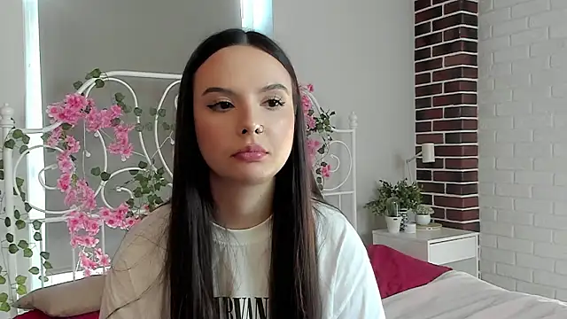 Snapshot of MeghanSkaer chatting on 03/22/26, 10:29 MeghanSkaer online show from 03/22/26, 10:29