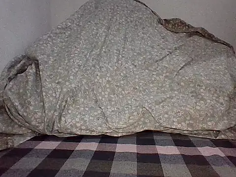 desilund0230 online show from 05/12/26, 07:11
