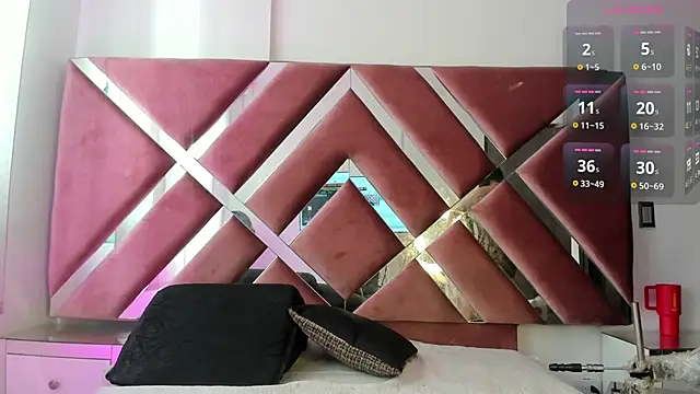 Zoe Evaanss  online show from 05/09/26, 07:41